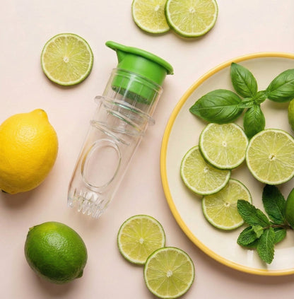 Manual Citrus Squeeze & Pour Juicer PRO